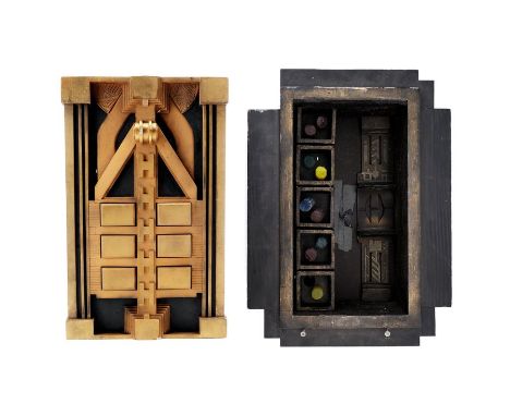 STARGATE SG-1 (T.V. SERIES, 1997 - 2007) - Goa'uld Ship UGDO PanelA Goa'uld ship UGDO panel from the sci-fi action series Sta