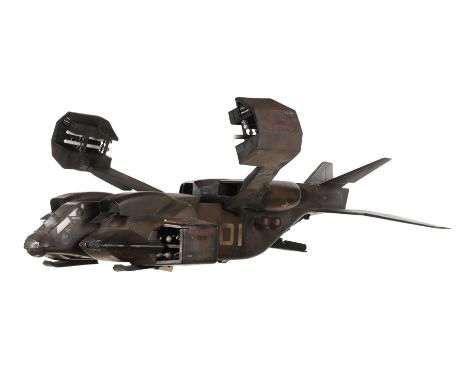 ALIENS (1986) - "Bug Stomper"/"Smart Ass" Dropship Model MiniatureA "Bug Stomper"/"Smart Ass" dropship model miniature from J