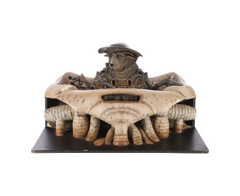 FARSCAPE (T.V. SERIES, 1999-2003) - Light-up Maquette of Pilot at Moya's ConsoleA light-up maquette of Pilot (Lani John Tupu)