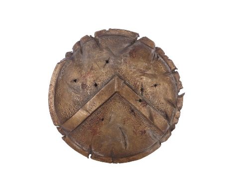 300 (2006) - Battle-damaged Spartan ShieldA battle-damaged Spartan shield from Zack Snyder's historical epic 300. Led by King