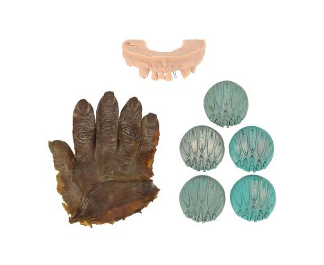 STAR WARS PREQUEL TRILOGY (1999 - 2005) - Wookiee Hand, Wookiee Teeth Sculpt, and Tion Medon (Bruce Spence) Ear CoversA wooki