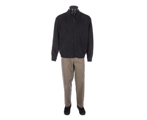 BREAKING BAD (T.V. Series, 2008-2013) - Walter White's (Bryan Cranston) CostumeWalter White's (Bryan Cranston) costume from V
