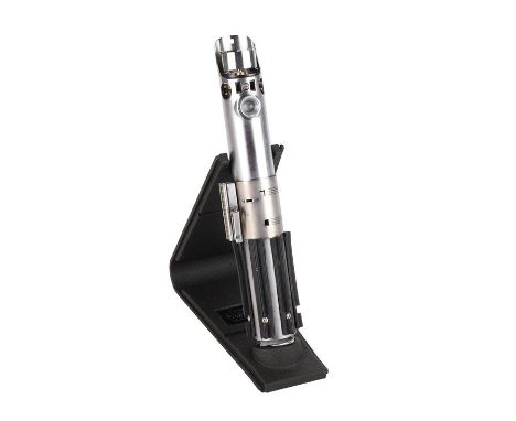 STAR WARS: THE FORCE AWAKENS (2015) - Propshop Limited-edition Rey Lightsaber ReplicaA Propshop limited-edition replica of Re