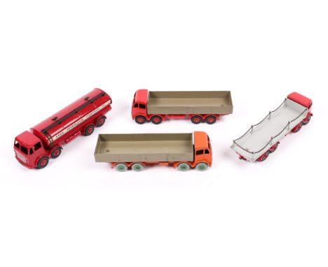 3 Dinky Fodens and a Leyland Octopus Tanker. A Foden Flat Truck with chains (905). Red cab, chassis and wheels, with light gr