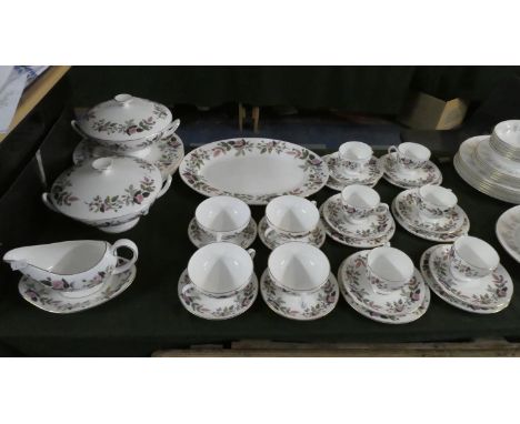 A Collection of Wedgwood Hathaway Rose Dinner and Teawares to Include Six Dinner Plates, Two Lidded Tureens, Sauce Boat and S