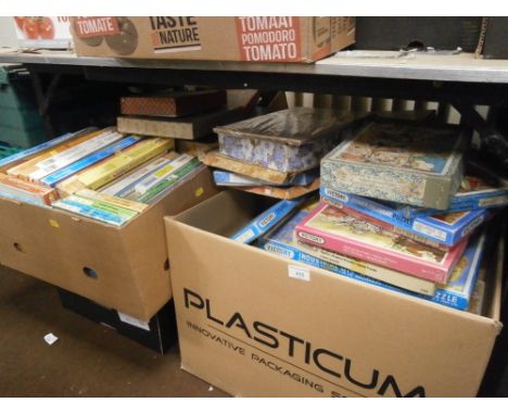 A LARGE QUANTITY OF VINTAGE JIGSAWS 