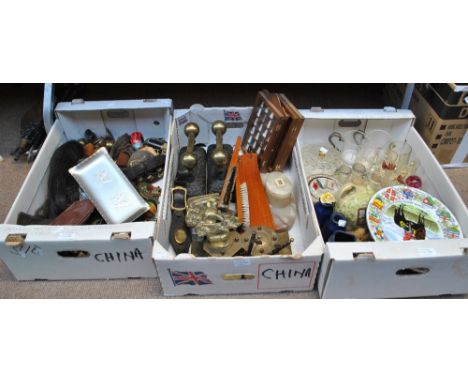 A small group of metal ware to include a brass fox and grapes and vines motif doorstop, horse brasses, etc, also a small grou