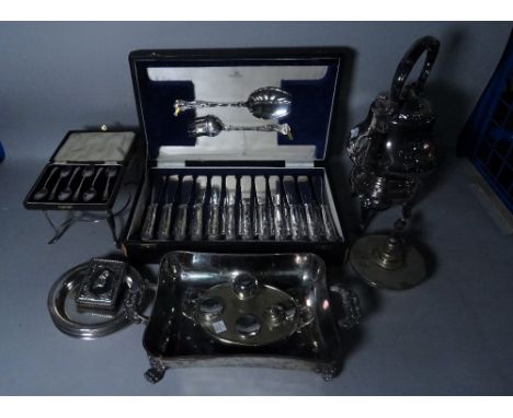 Silver plated wares, mostly modern including a quantity of salvers, cased flatware, a kettle on a stand, bowls and sundry (qt