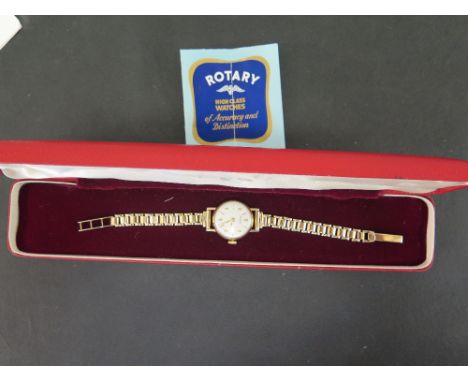 A 9 ct Rotary ladies wristwatch with 9 ct strap - Total weight approx. 15 grms
Condition report: Working