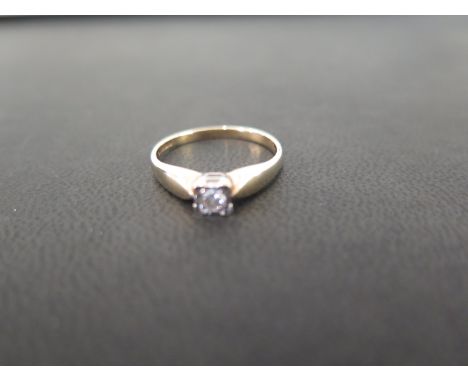 A 9ct gold brilliant-cut diamond single-stone ring - Hallmarked Sheffield - Ring size M - Weight approx 1.8gms
Condition Repo