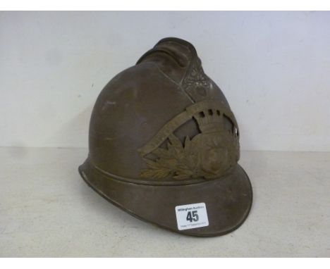 A late 19th/early 20th century French brass Fireman's helmet Sapeurs & Pompiers complete with liner and strap
Condition repor