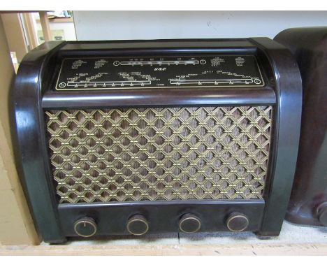 A G.E.C B.C 5445 Bakelite cased valve radio 