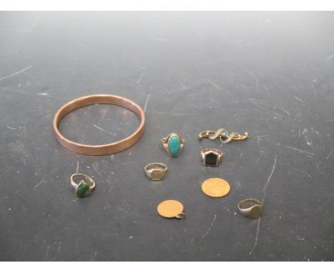 A sovereign and a half sovereign with pendant loop 12.3g, together with a slave bangle marked '9ct', 2 x 9ct signet rings, 2 