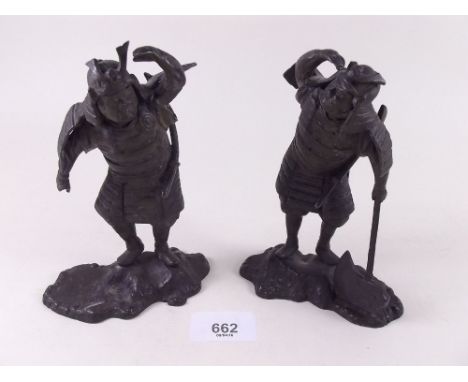 A pair of Japanese early 20th century bronze figures of Samurai soldiers , 15cm