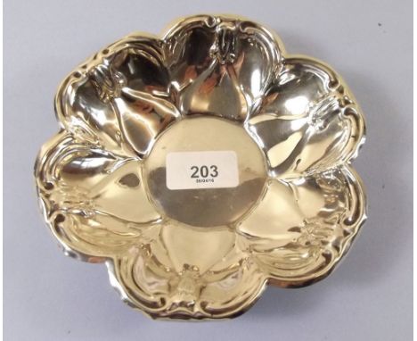 A Rogers sterling silver Art Nouveau embossed dish 16cm diameter - 3ozs 
