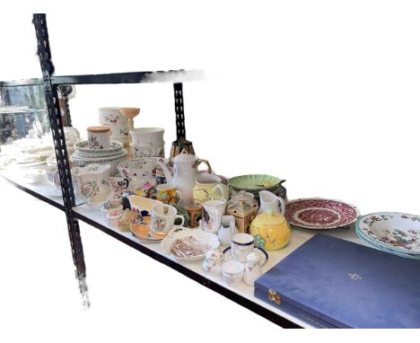 Collection of decorative porcelain including Royal Worcester Evesham, Portmerion, Spode, Wedgwood, etc.