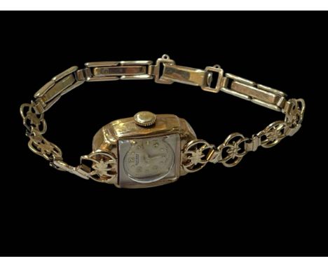 9 carat yellow gold ladies Rotary wristwatch.