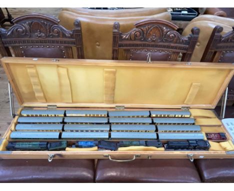 Four model steam engines with tender, small steam engine and sixteen coaches (cased).