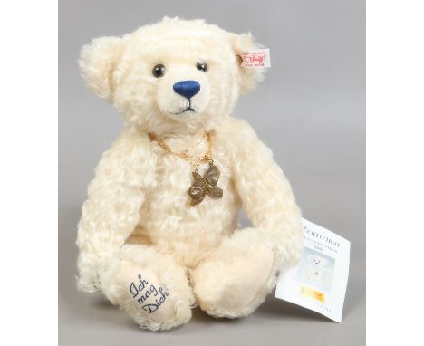 A Steiff Deutschlandbar 2003 stuffed bear with ear stud and 'ich mag dich' pendnat.