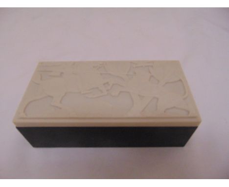 Elo Ware rectangular Art Deco Bakelite trinket box with relief carved pull off cover, 16.5 x 6 x 8 cm