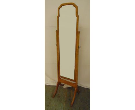 An Edwardian rectangular mahogany cheval mirror on four outswept supports, 163 x 41 x 44cm