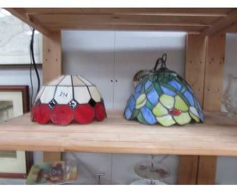 2 Tiffany style lamp shades