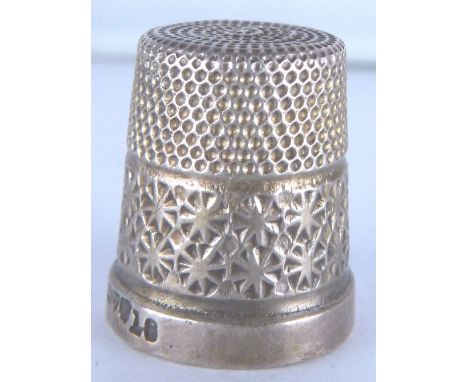 Sterling silver vintage thimble, Chester hallmarks 