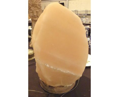 Large rock salt crystal lamp, H: 48 cm, POSTAGE NOT AVAILABLE ON THIS LOT 