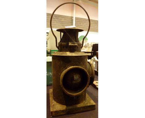 Antique road/rail lamp with twin red lenses 