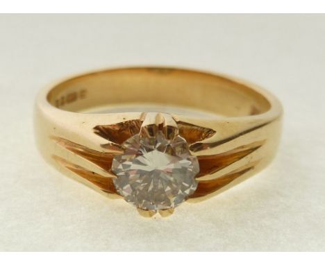 GENT'S SOLITAIRE DIAMOND RING, 0.75CT APPROX., 18ct gold plain band, London 1976, R, 6.2g