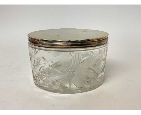 Good quality cut glass biscuit box of oval form with silver plated mounts, 16cm x 12cm x 10cm high
