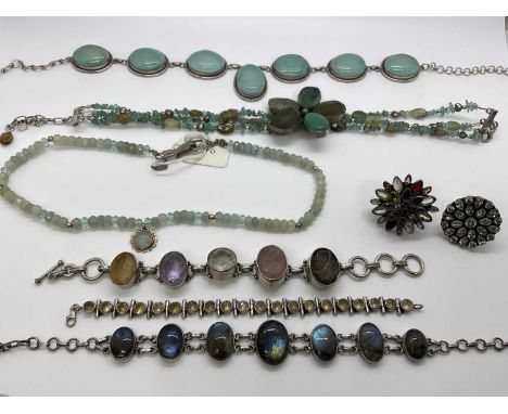 Group of silver and gem-set jewellery to include a silver and labradorite necklace, faceted aquamarine bead necklace, silver 