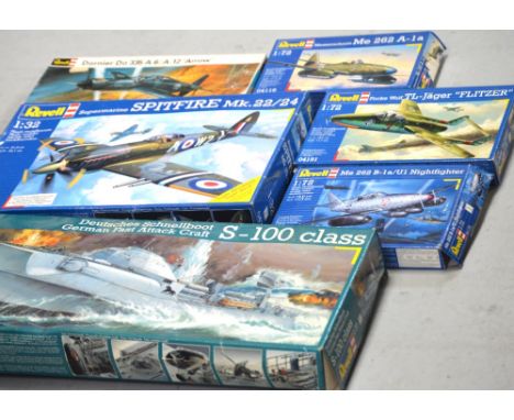 Six Revell model kits; 'Focke Wulf TL-Jäeger Flitzer' no.04191, 'Messerschmitt Me 262 A-1a' no.04119, 'Me 262 B-LA/U1 Night F