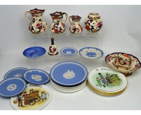 A quantity of ceramics to include Mason's 'Mandalay' jugs, cake stand, pin dish, trinket pot, bell etc and a quantity of coll