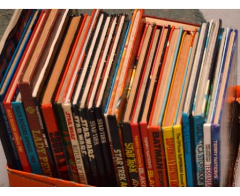 A quantity of Star Wars and Star Trek books to include two copies of 'Star Wars Annual No.1', 'Return of the Jedi' 1983, Star