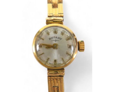 A 9ct yellow gold Rotary ladies bracelet wristwatch, manual wind, 15mm case, 15.2g, running.