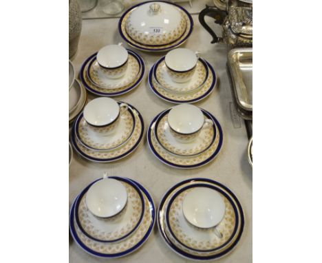 A Graingers & Co. Worcester tea service for six, including muffin dish and cover