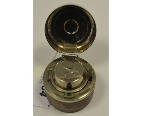 A travelling inkwell