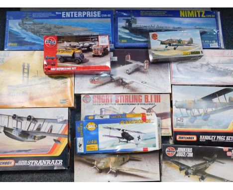 Airfix, Matchbox and other model kits, 1:72  and 1:76 scale models, includng a Handley Page Heyford PK-605, USS Nimitz, Stran