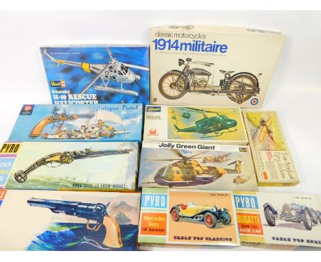 Revell Sikorsky model kits etc., including an H19 helicopter, Hasegawa Bell Uh-1d Iroquois helicopter Jolly Green Giant, 194 