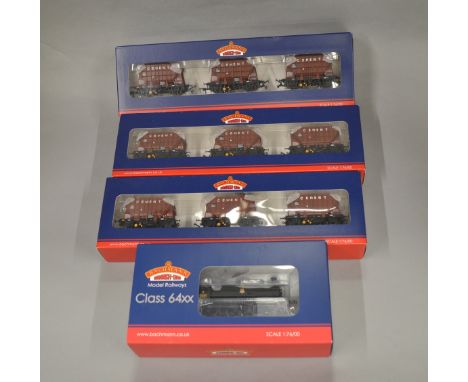 OO Gauge. A boxed Bachmann Locomotive, 31-636 Class 64xx Pannier Tank 6417 BR black together ith three boxed Bachmann 38-270Y