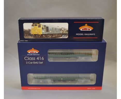 OO gauge. A boxed Bachmann 31-376 2EPB EMU 5770 Late SR Multiple Unit Green (DCC) together with a boxed 32-326Z Type 2 Class 