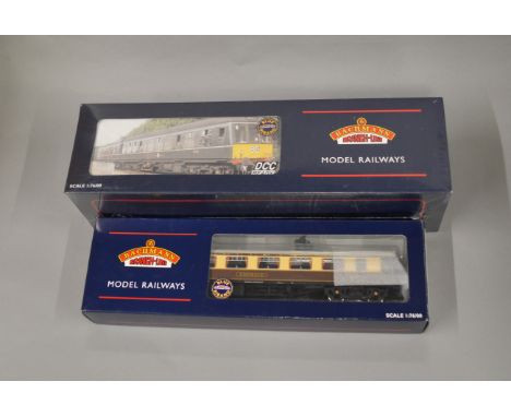 OO Gauge. A boxed Bachmann 32-900 Class 108 2 car DMU set BR Green with Speed Whiskers, retains shrink wrap, together with a 