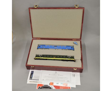 OO Gauge. 2 Bachmann Locomotive models housed in a wooden case, Prototype Deltic in blue together with D9002 in BR green, wit