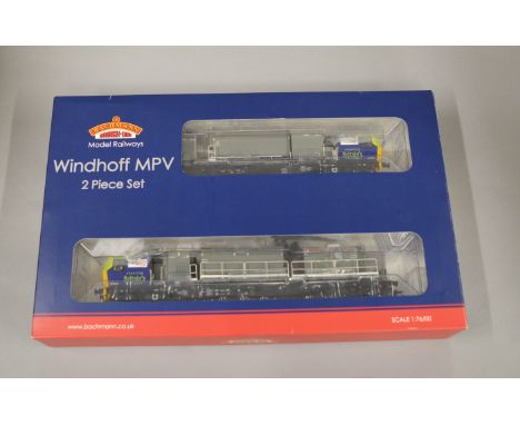 OO Gauge. A boxed Bachmann 31-575 Windhoff MPV Network Rail (DCC), appears VG boxed.