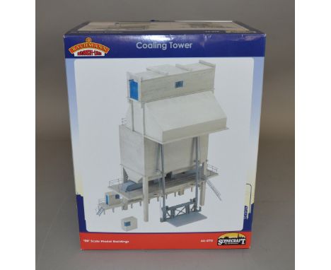 OO Gauge. A boxed Bachmann Branch Line 44-070 Coaling Tower, appears VG boxed.