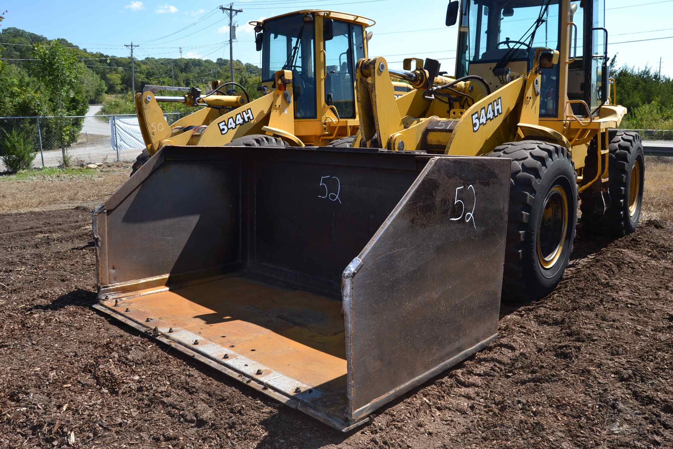 BUCKET FOR JOHN DEERE 544H LOADER