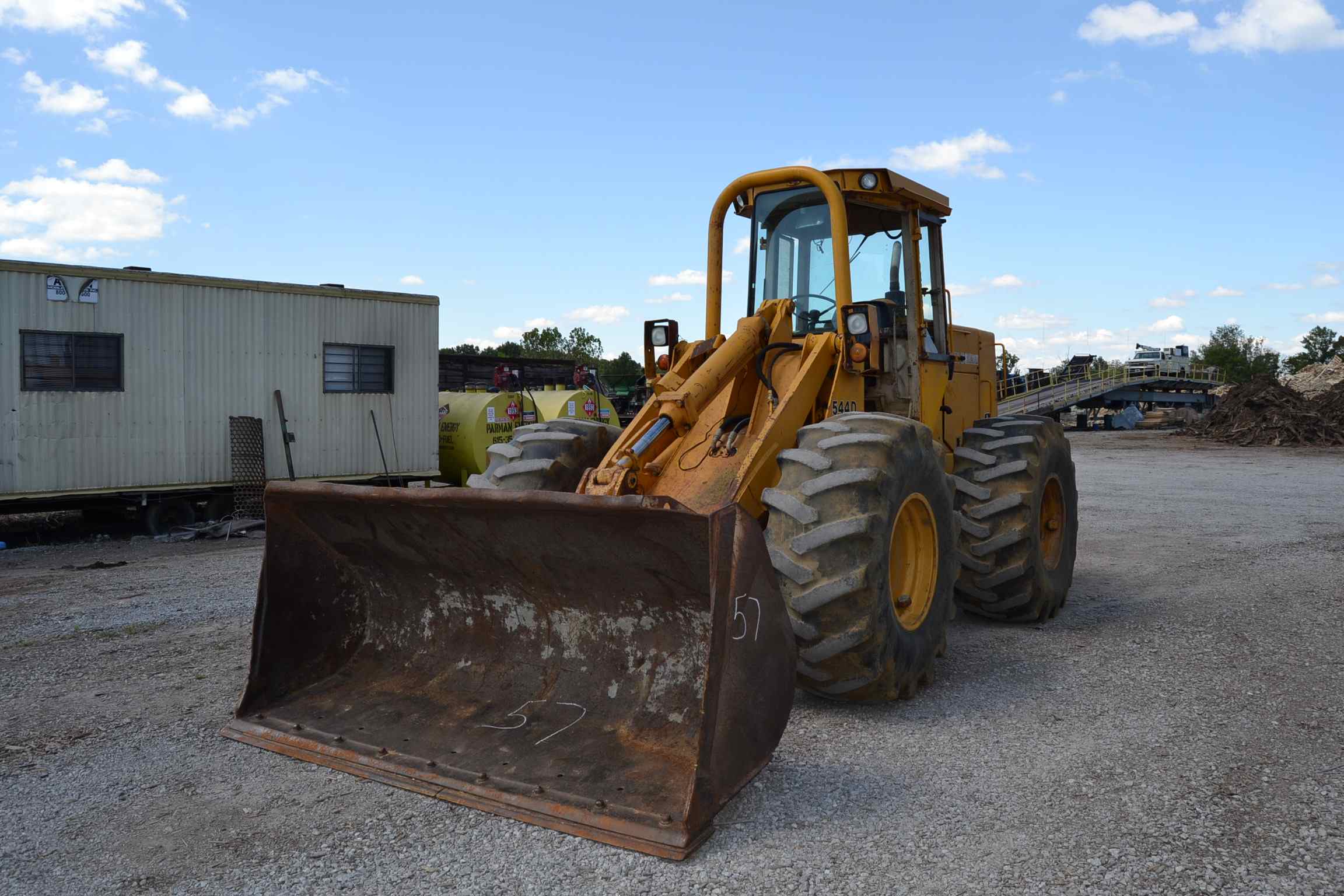 Lot 57 - JOHN DEERE 544D ARTICULATING WHEEL LOADER W/ENCLOSED CAB; W/