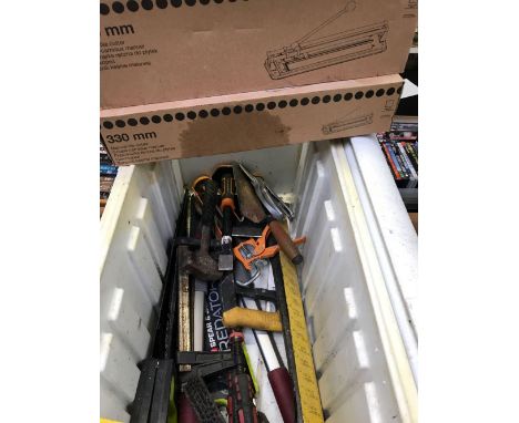 LARGE PLASTIC STORAGE CHEST OF TLS, SAW, TRAWLS, RULERS ETC &amp; 2 BOXED 330 MM MANUAL TILE CUTTER