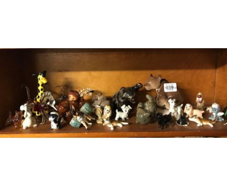 SHELF OF ANIMAL FIGURES, WADE WHIMSY LADY &amp; TRAMP DOG ETC